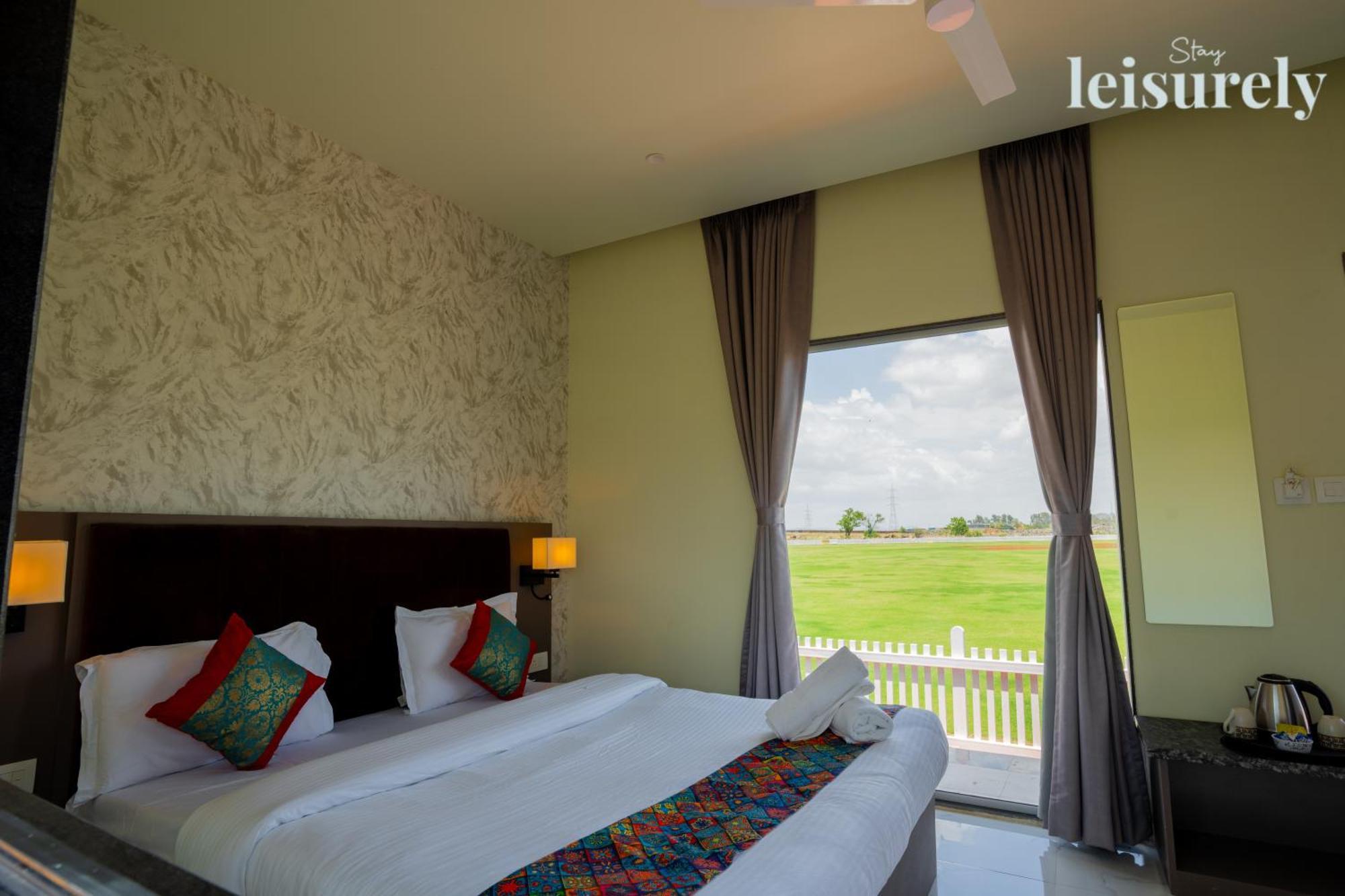 Stay Leisurely - Pavilion By The Hills, Lonavala - Stadium View Rooms Экстерьер фото