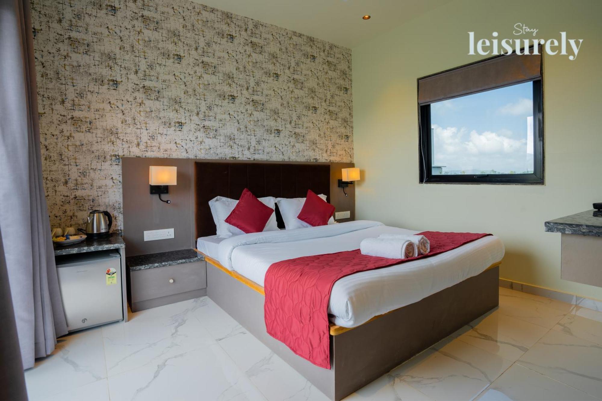 Stay Leisurely - Pavilion By The Hills, Lonavala - Stadium View Rooms Экстерьер фото